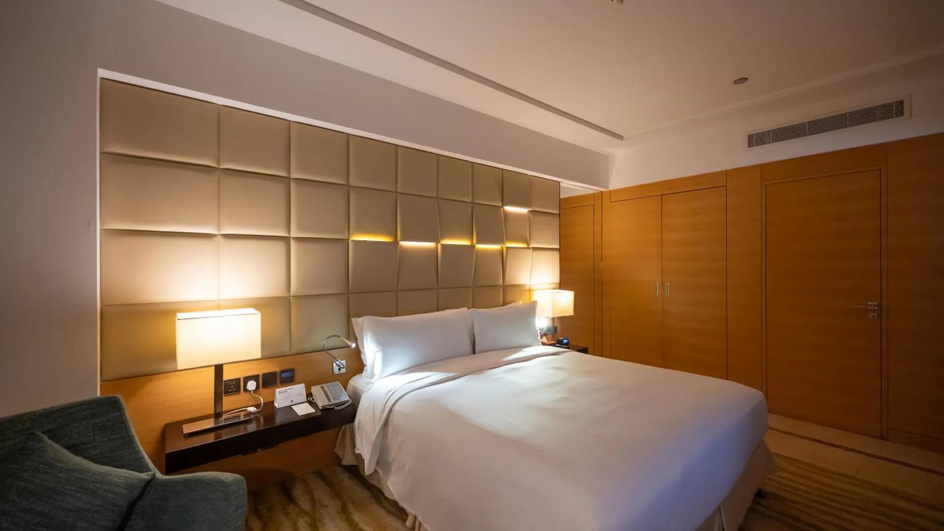 Doubletree By Hilton Hotel Riyadh - Al Muroj Business Gate