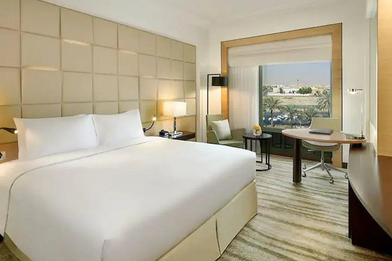 Doubletree By Hilton Hotel Riyadh - Al Muroj Business Gate