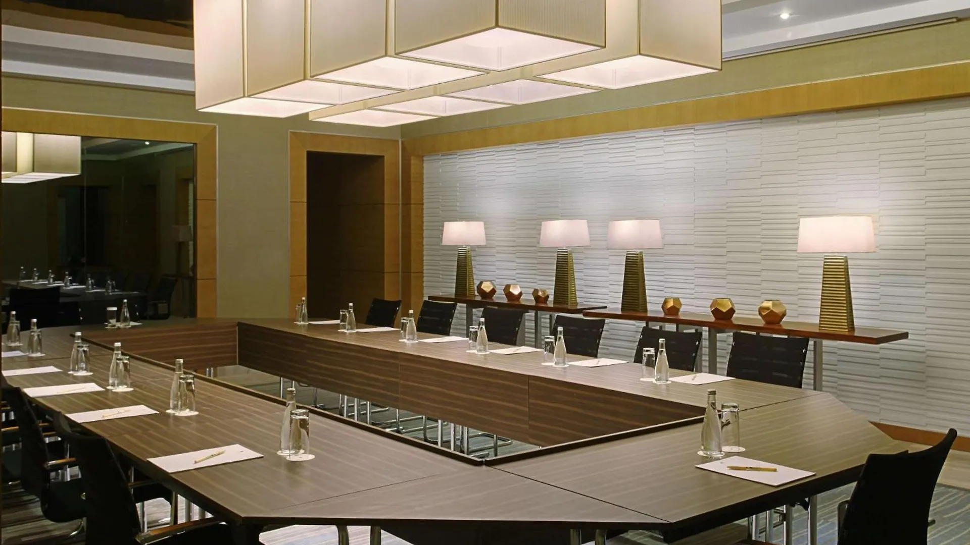 Doubletree By Hilton Hotel Riyadh - Al Muroj Business Gate